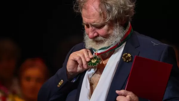 Aktor Andrzej Grabowski uhonorowany Złotym Medalem Zasłużony Kulturze "Gloria Artis"