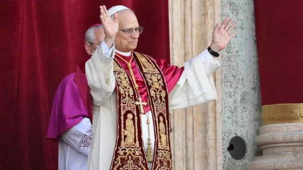 Nowym papieżem został kardynał Robert Prevost z USA i przyjął imię Leona XIV 