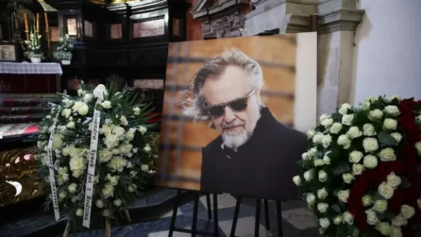 Jan A.P. Kaczmarek spoczął na cmentarzu Rakowickim w Krakowie 