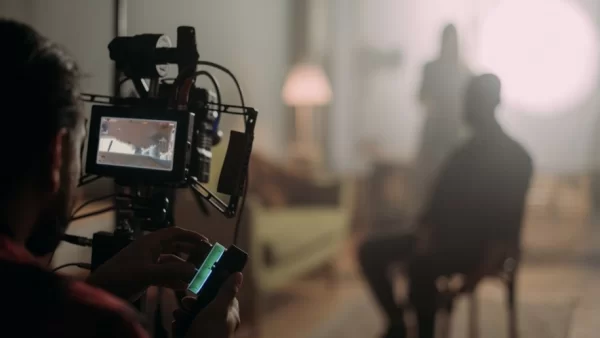 Dramat na planie filmowym. Aktorzy postrzeleni przez policję 