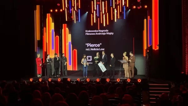 „Pierce” (reż. Nelicia Low) z Krakowską Nagrodą Filmową Andrzeja Wajdy Mastercard OFF CAMERA 2025!