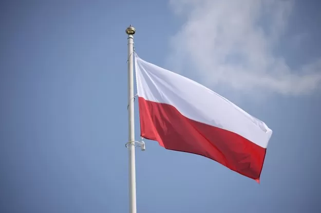 Co oznacza biel i czerwień na polskiej fladze? 