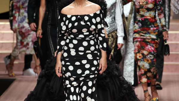 Plejada gwiazd na pokazie mody