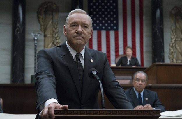 Oskarżony o molestowanie i wycięty z serialu. Gwiazdor "House of Cards" musi zapłacić milionowe odszkodowanie