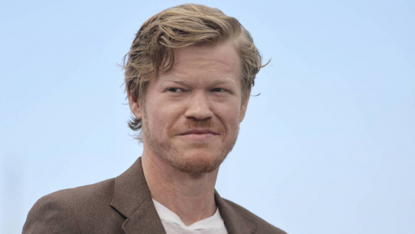 Jesse Plemons zagra rolę, w którą kiedyś wcielił się Philip Seymour Hoffman