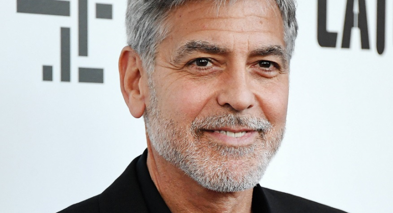 George Clooney o "Paragrafie 22": "absurd wojny jest wciąż aktualny"