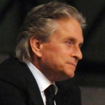 Michael Douglas choruje na raka