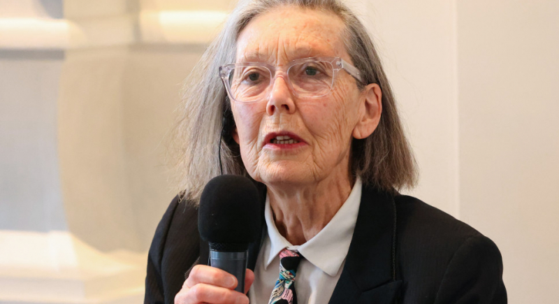  Okrzyki radości po przyznaniu Literackiej Nagrody Nobla Anne Carson