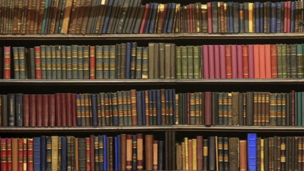 Po zamknięciu biblioteki wypożyczalnia książek u rzeźnika i fryzjera