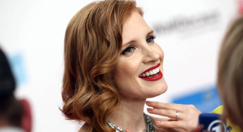 Jessica Chastain zmieniona nie do poznania w zwiastunie „The Eyes of Tammy Faye”