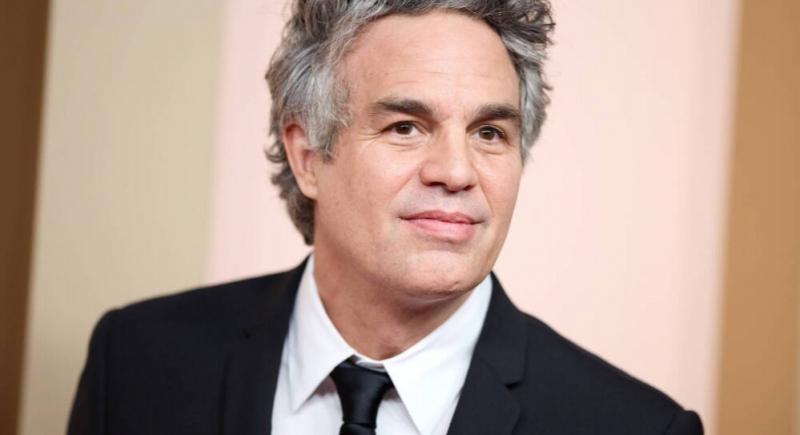 Mark Ruffalo odwiedził Cezarego Żaka w warszawskim teatrze