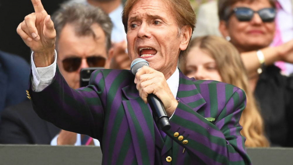 Cliff Richard po niemal 20 latach milczenia wyda w tym roku świąteczny album