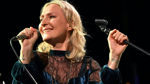 Anita Lipnicka świętuje w duecie