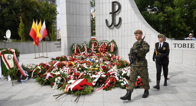 Tajemnicza fotografia z Powstania Warszawskiego. Zagadka rozwiązana przez IPN