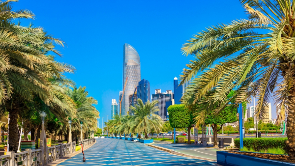 Emiraty poza Dubajem – odkryj 6 autentycznych miejsc, które warto zobaczyć