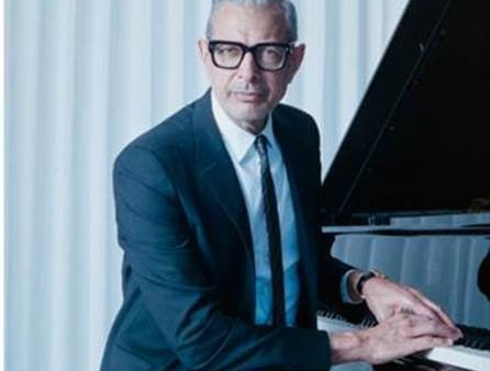 Ikona Hollywood, aktor i pianista jazzowy Jeff Goldblum  Po raz pierwszy gra na festiwalu w Glastonbury  i ogłasza drugi album 