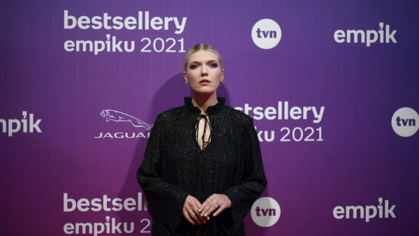 Bestsellery Empiku 2021. Wybrano najlepszych artystów. Kto otrzymał statuetkę?