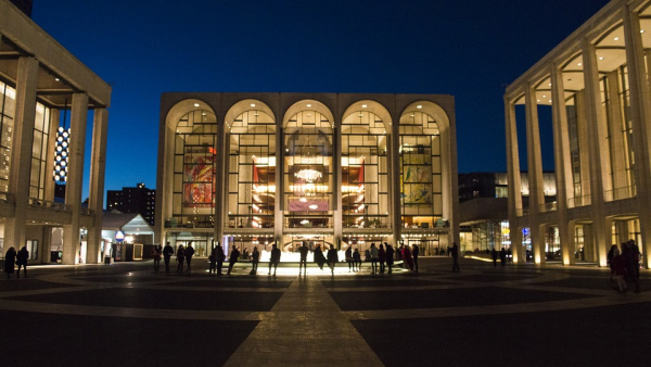 Operowe gwiazdy zaśpiewają prosto ze swoich domów