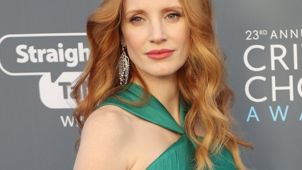 Jessica Chastain rzuca wyzwanie Bondowi