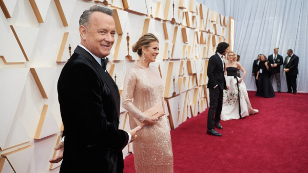 „Ty druha we mnie masz”. Tom Hanks wysłał list do chłopca dręczonego za imię Corona