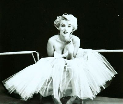 Zdjęcie Marilyn Monroe w sukni baletowej zlicytowane za 60 tys. zł