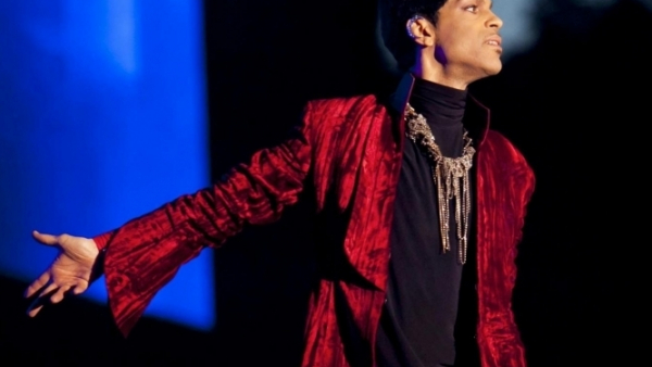 Prince idzie na wojnę ze swoimi fanami