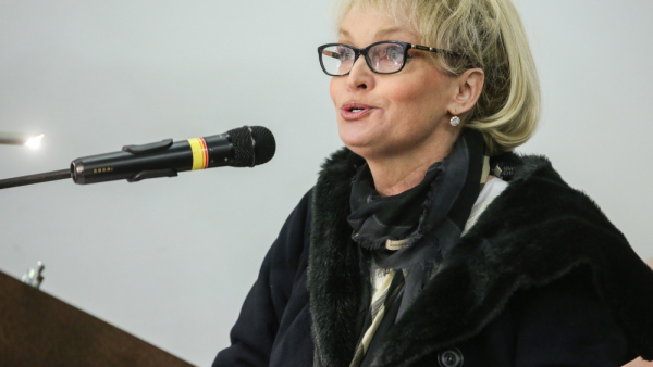 Po kolejnym zamknięciu teatrów Adrianna Biedrzyńska zamierza uczyć szydełkowania