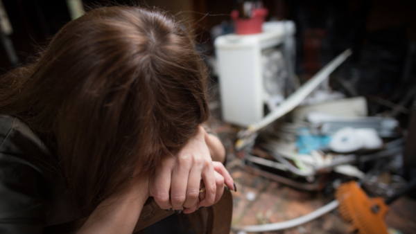 Akcja "Zostań w domu" jest dobra. Ale nie dla ofiar przemocy domowej