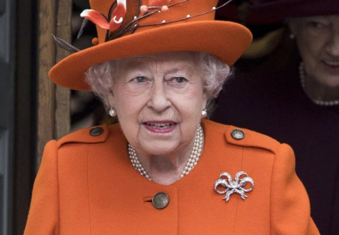 Ślubny prezent od królowej