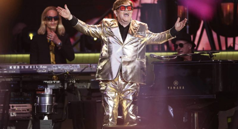 Elton John prowadzi rozmowy w sprawie nakręcenia musicalu na podstawie jego największych hitów
