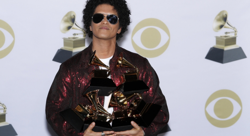 Triumf Bruno Marsa na tegorocznym rozdaniu nagród Grammy