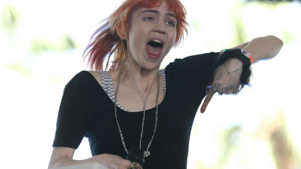 Żona Elona Muska wystawiła na sprzedaż swoją duszę