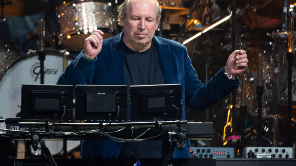 Hans Zimmer i Kara Talve skomponują muzykę do „Tatuażysty z Oświęcimia”