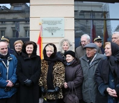 Upamiętniono kabaret "Dudek"