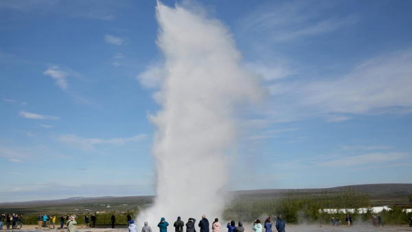 Islandia - wyspa gejzerów i... hot dogów