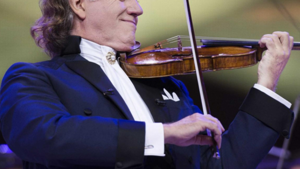 Piątkowa premiera - "Christmas In London"