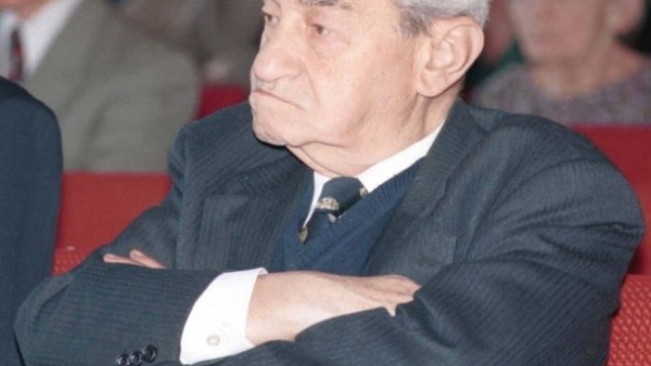 Odsłonięto tablicę upamiętniającą narodziny Turowicza