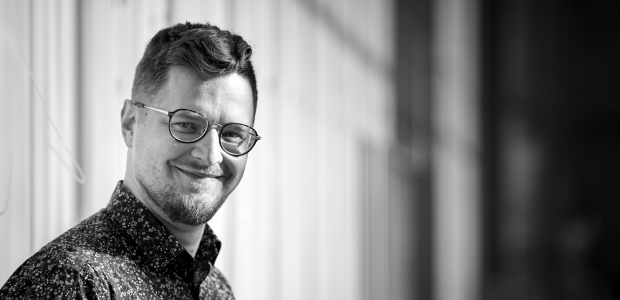 Filharmonia Łódzka ogłosiła żałobę w związku ze śmiercią zastrzelonego w niedzielę wieloletniego pracownika Konrada Domagały