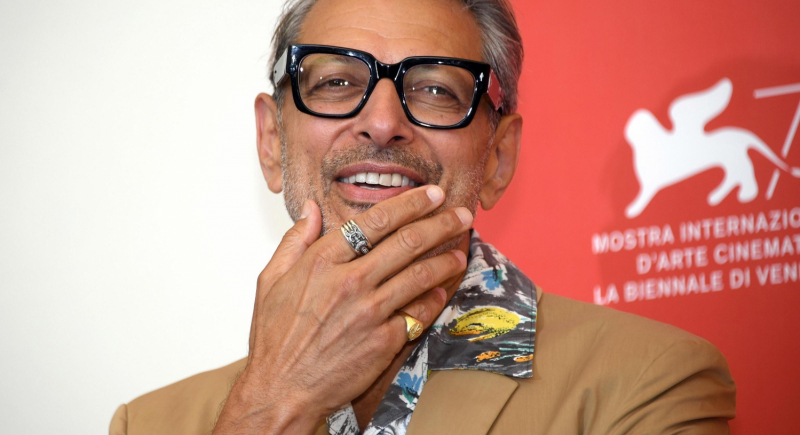 Jeff Goldblum - ikona stylu, która kocha modowe absurdy