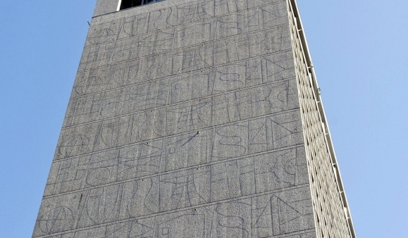 Norwegowie spierają się, co zrobić z muralami Picassa