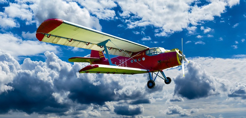Tłumy miłośników lotnictwa na Air Show w Radomiu
