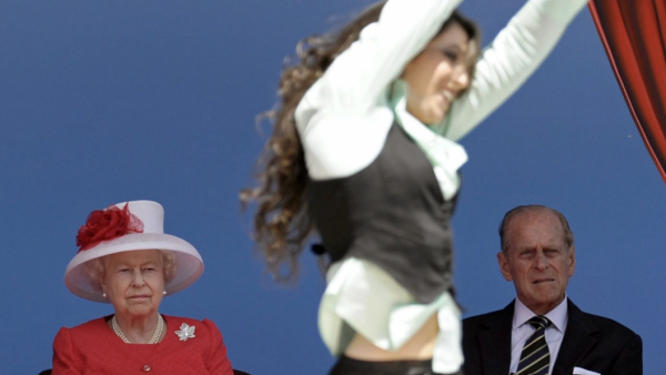 Elżbieta II - "Dancing Queen"!