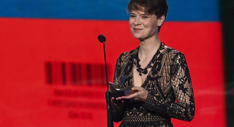 Nagroda Literacka „Nike” dla Elizy Kąckiej za książkę „Wczoraj byłaś zła na zielono”