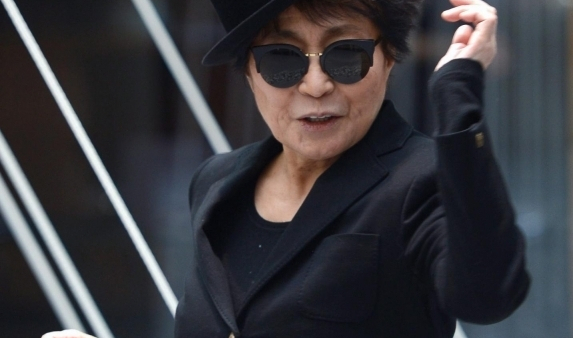 Prace Yoko Ono na wystawie w nowojorskim MoMA