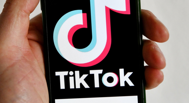 TikTok zawiesza działalność w Rosji