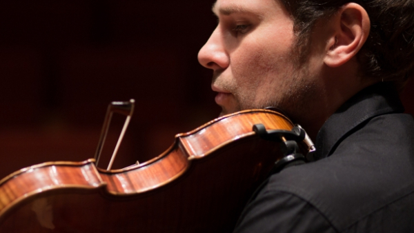 Amerykańskie cztery pory roku Glassa w wykonaniu Jakuba Jakowicza