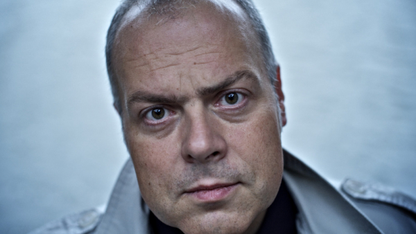 Marcin Dorociński musiał ogolić głowę do roli w „Eryniach”. To był warunek Marka Krajewskiego