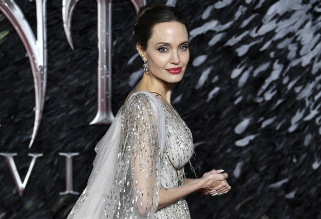 Angelina Jolie sprzedaje obraz Winstona Churchilla
