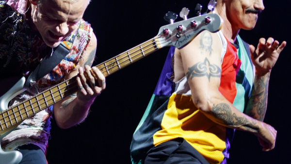 Red Hot Chili Peppers zagrają pod piramidami