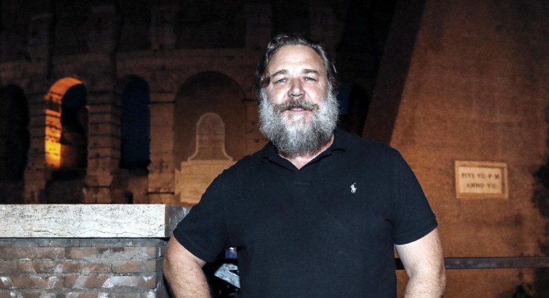 Russell Crowe - jak kupił dinozaura?